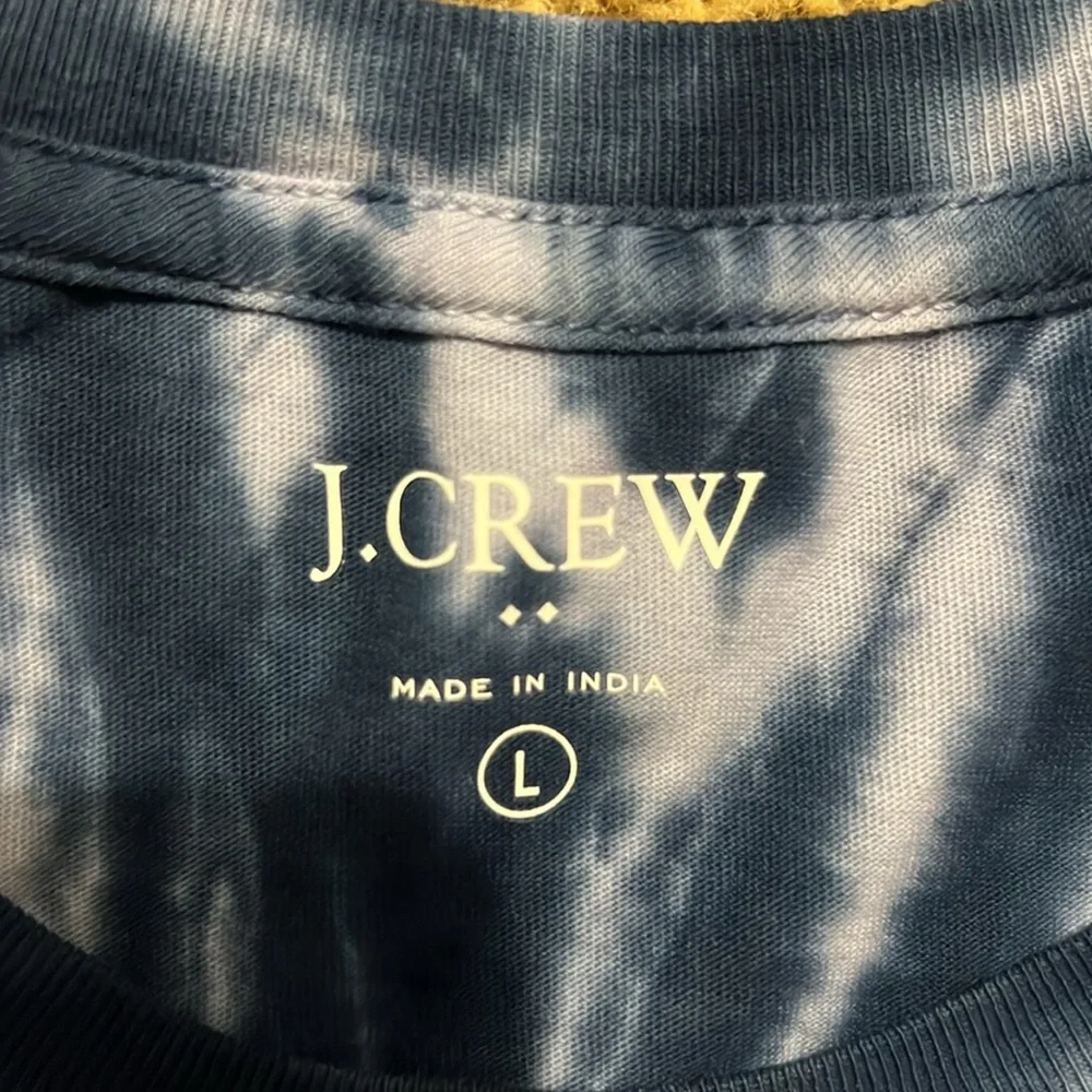 J Crew Tie Dye Tee in blue. Size Large